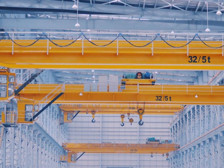 overhead crane in Industrial operations