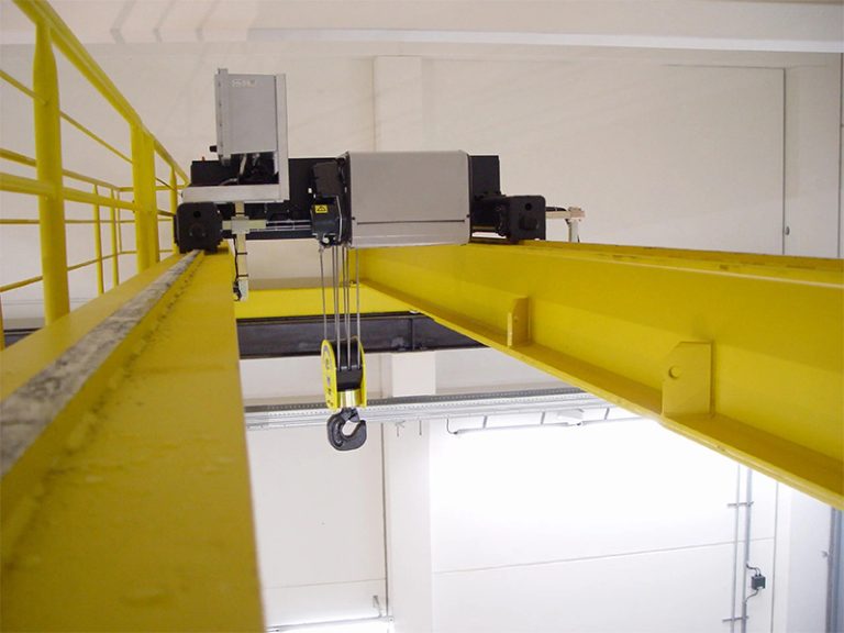 FLAGCRANE double-girder-bridge-crane-with-hoist-trolley