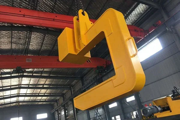 A C-hook steel coil lifter2